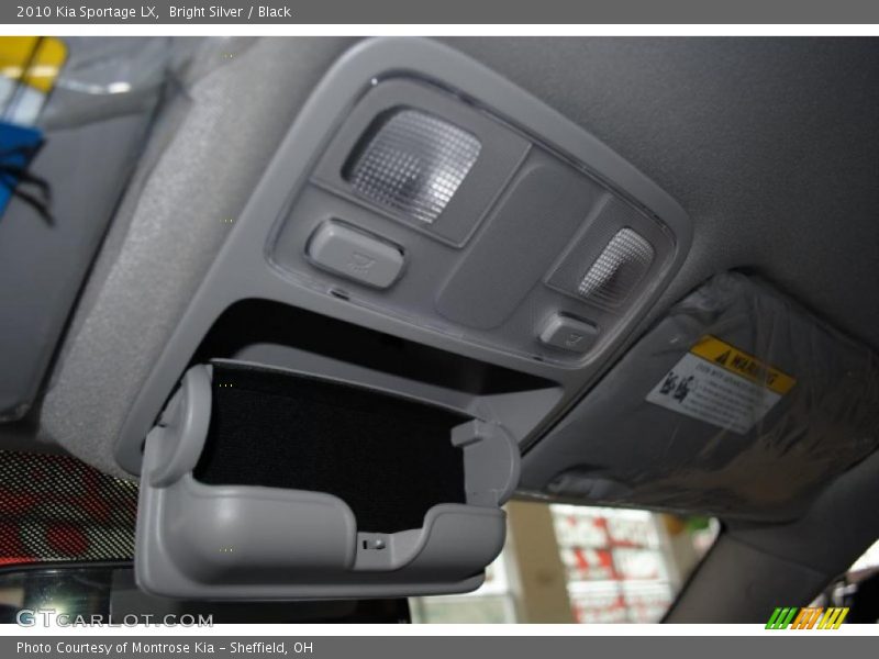 Bright Silver / Black 2010 Kia Sportage LX