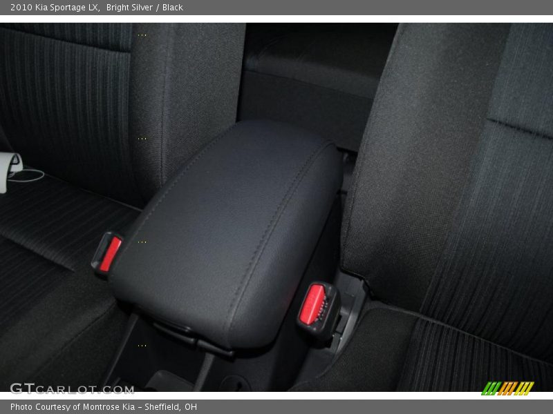 Bright Silver / Black 2010 Kia Sportage LX