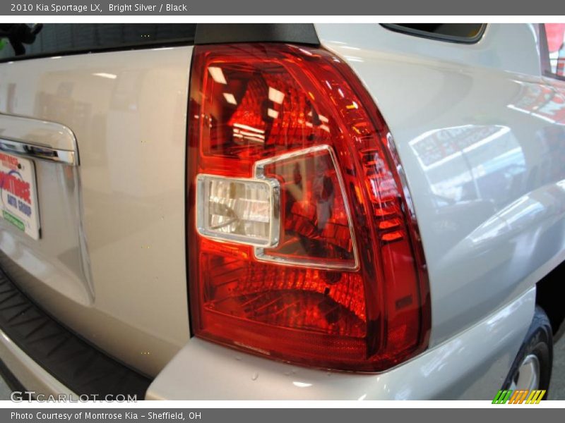 Bright Silver / Black 2010 Kia Sportage LX