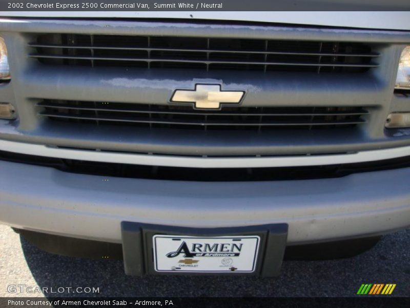 Summit White / Neutral 2002 Chevrolet Express 2500 Commercial Van