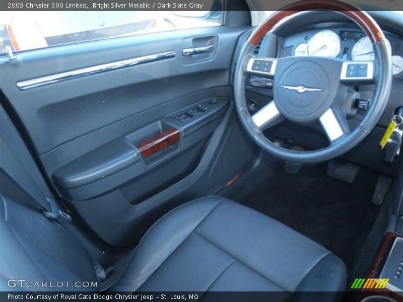Bright Silver Metallic / Dark Slate Gray 2009 Chrysler 300 Limited