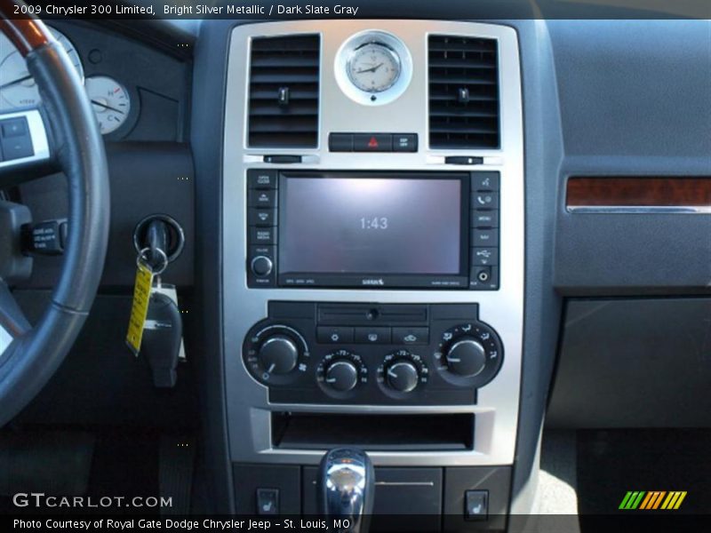 Bright Silver Metallic / Dark Slate Gray 2009 Chrysler 300 Limited