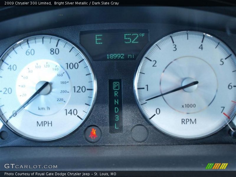Bright Silver Metallic / Dark Slate Gray 2009 Chrysler 300 Limited