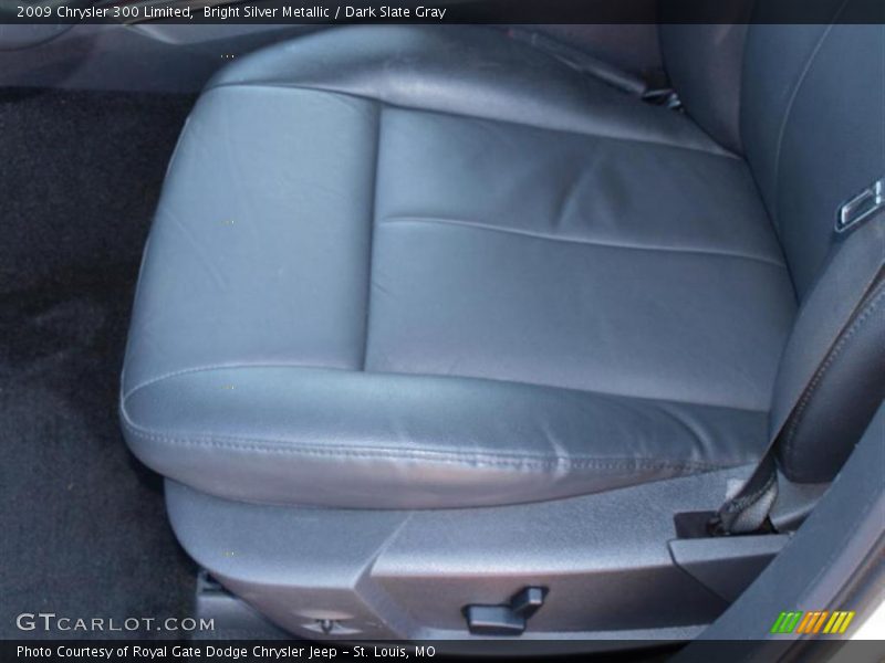 Bright Silver Metallic / Dark Slate Gray 2009 Chrysler 300 Limited