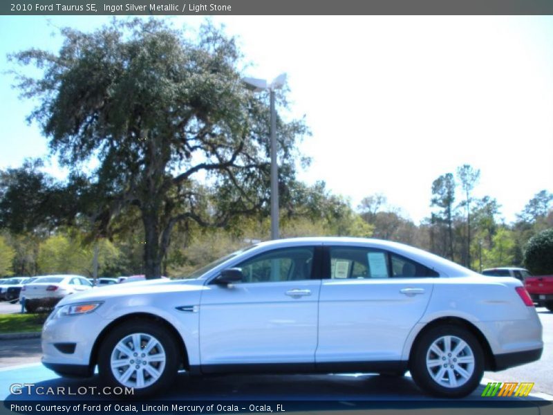 Ingot Silver Metallic / Light Stone 2010 Ford Taurus SE
