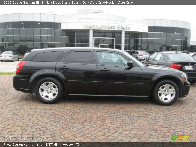 Brilliant Black Crystal Pearl / Dark Slate Gray/Medium Slate Gray 2005 Dodge Magnum SE