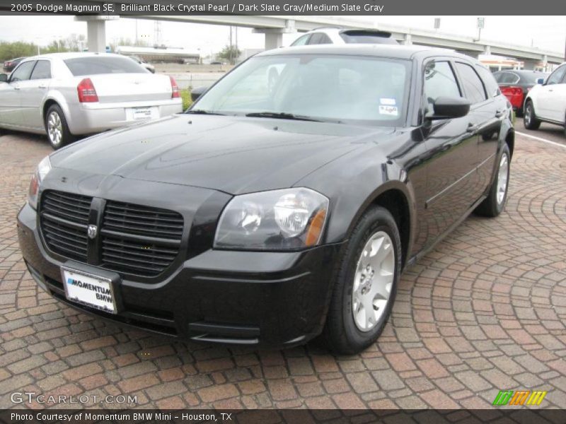 Brilliant Black Crystal Pearl / Dark Slate Gray/Medium Slate Gray 2005 Dodge Magnum SE