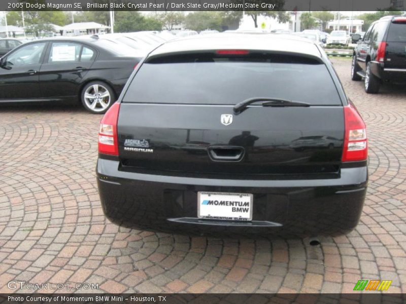 Brilliant Black Crystal Pearl / Dark Slate Gray/Medium Slate Gray 2005 Dodge Magnum SE