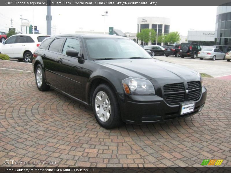 Brilliant Black Crystal Pearl / Dark Slate Gray/Medium Slate Gray 2005 Dodge Magnum SE