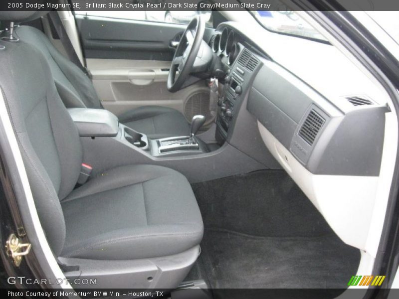 Brilliant Black Crystal Pearl / Dark Slate Gray/Medium Slate Gray 2005 Dodge Magnum SE