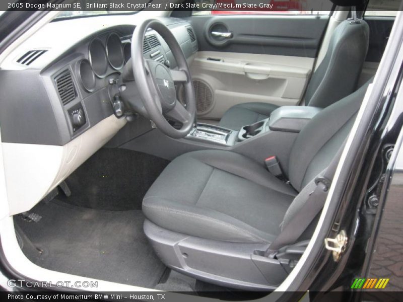 Brilliant Black Crystal Pearl / Dark Slate Gray/Medium Slate Gray 2005 Dodge Magnum SE
