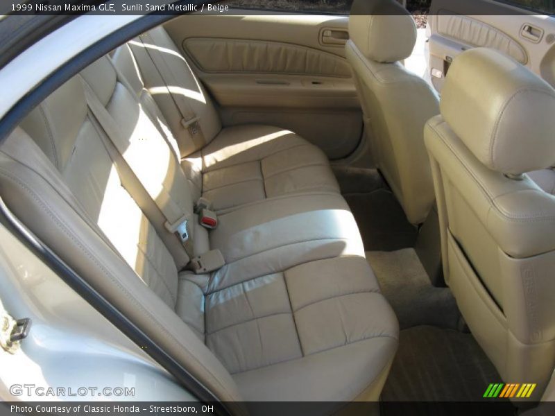 Sunlit Sand Metallic / Beige 1999 Nissan Maxima GLE