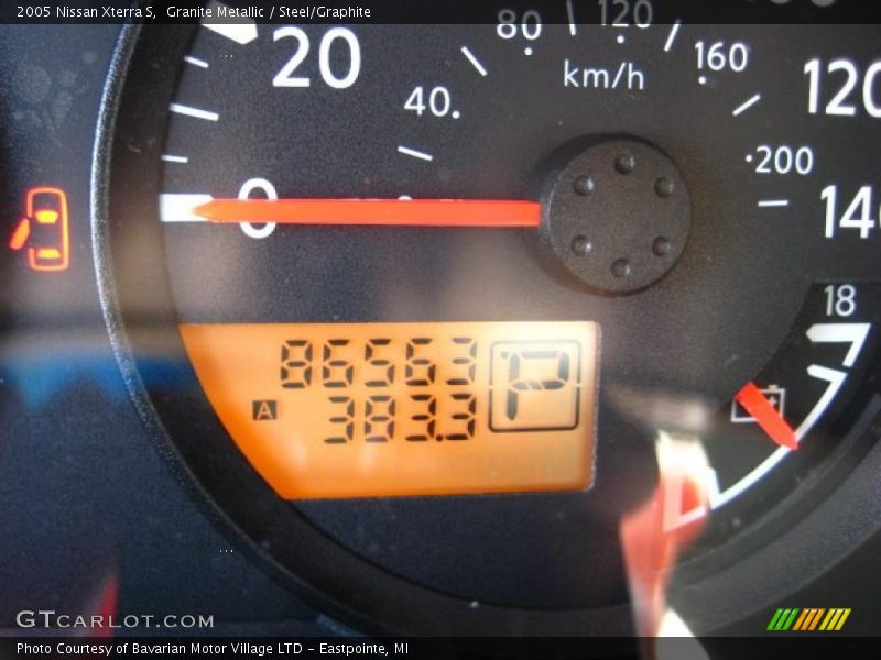 Granite Metallic / Steel/Graphite 2005 Nissan Xterra S