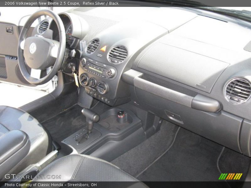 Reflex Silver / Black 2006 Volkswagen New Beetle 2.5 Coupe