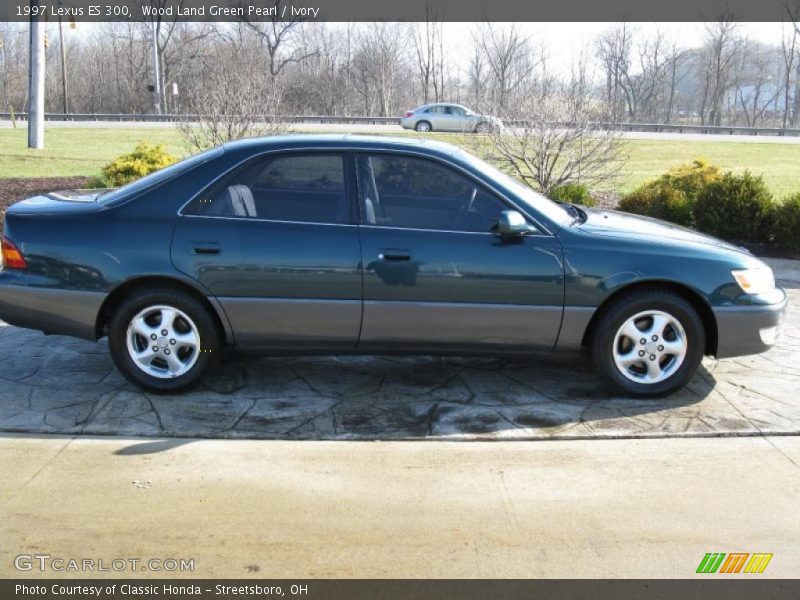 Wood Land Green Pearl / Ivory 1997 Lexus ES 300