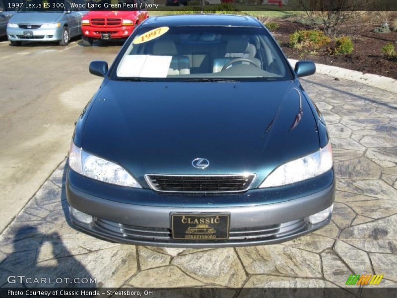 Wood Land Green Pearl / Ivory 1997 Lexus ES 300