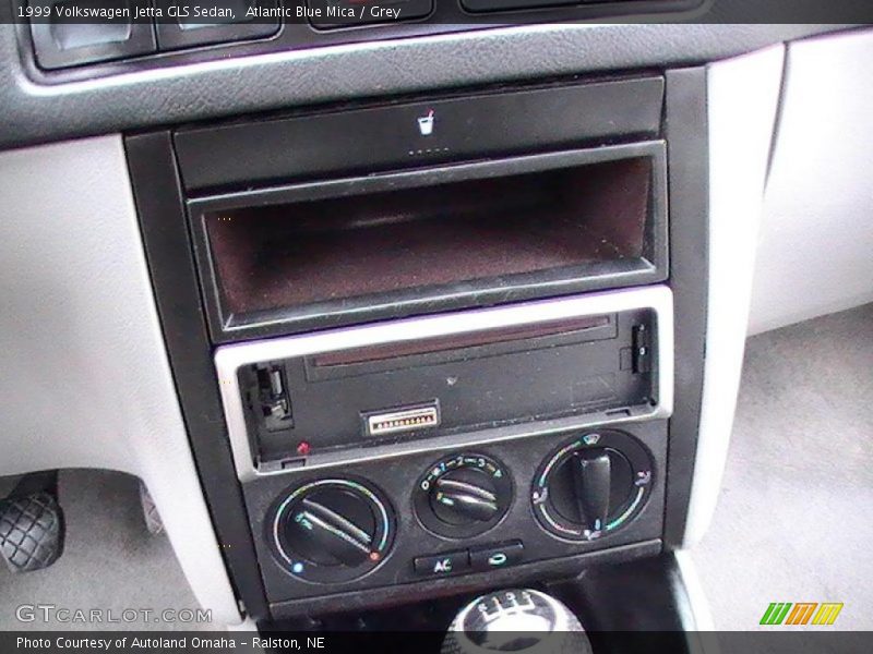 Atlantic Blue Mica / Grey 1999 Volkswagen Jetta GLS Sedan