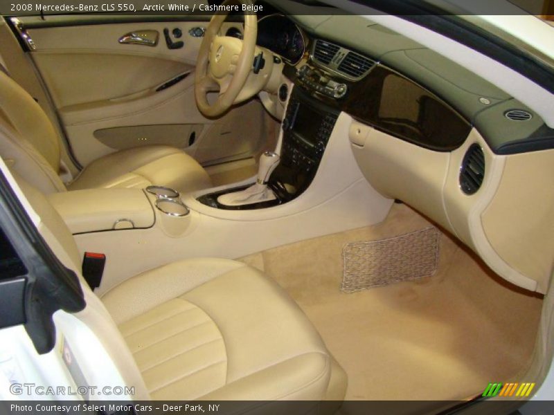 Arctic White / Cashmere Beige 2008 Mercedes-Benz CLS 550