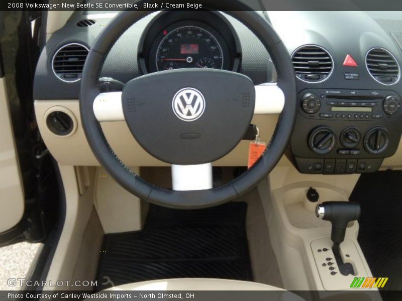 Black / Cream Beige 2008 Volkswagen New Beetle SE Convertible