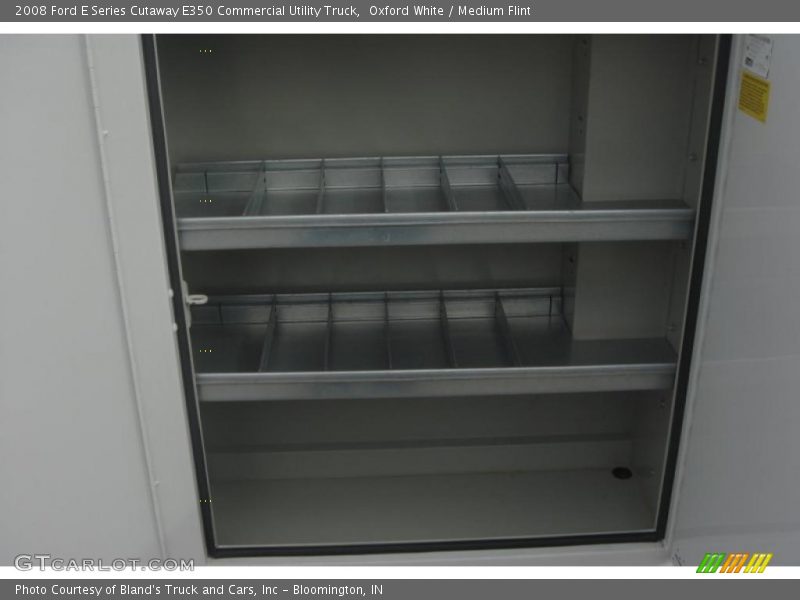 Oxford White / Medium Flint 2008 Ford E Series Cutaway E350 Commercial Utility Truck