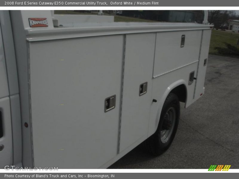 Oxford White / Medium Flint 2008 Ford E Series Cutaway E350 Commercial Utility Truck