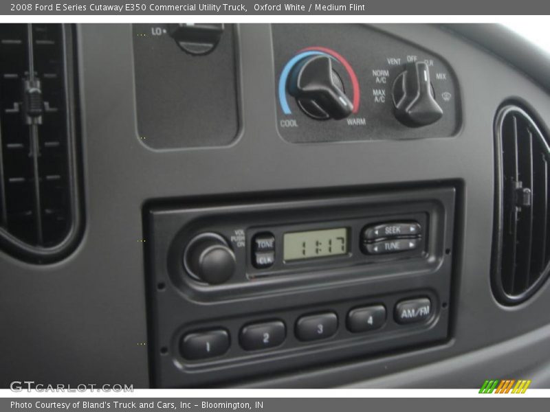 Oxford White / Medium Flint 2008 Ford E Series Cutaway E350 Commercial Utility Truck