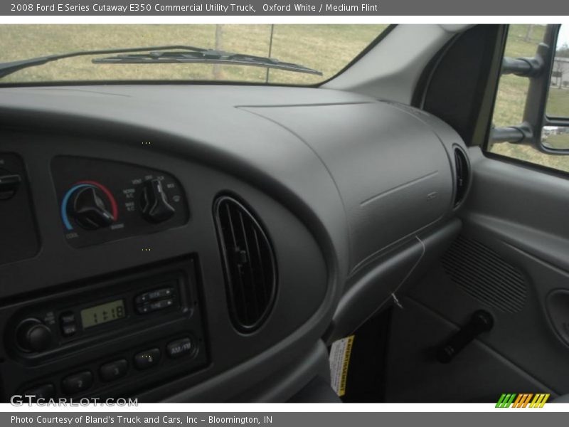 Oxford White / Medium Flint 2008 Ford E Series Cutaway E350 Commercial Utility Truck