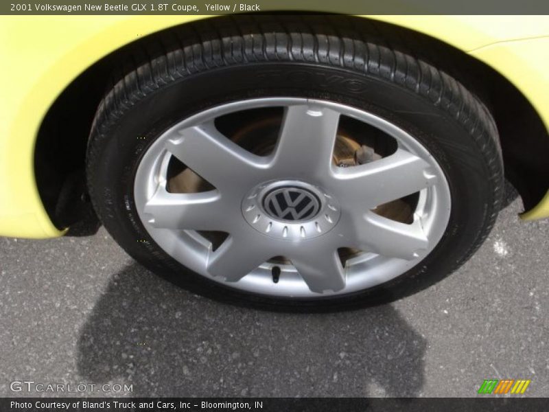 Yellow / Black 2001 Volkswagen New Beetle GLX 1.8T Coupe