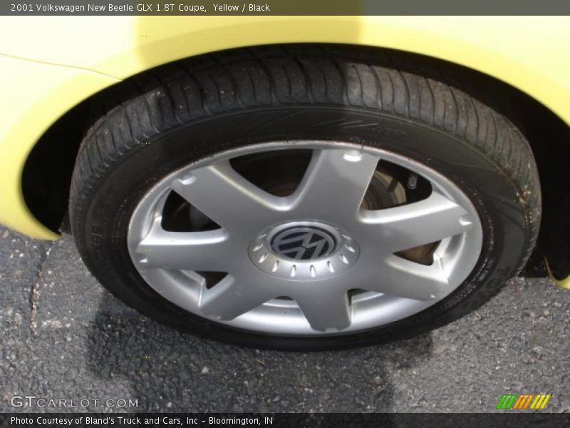 Yellow / Black 2001 Volkswagen New Beetle GLX 1.8T Coupe