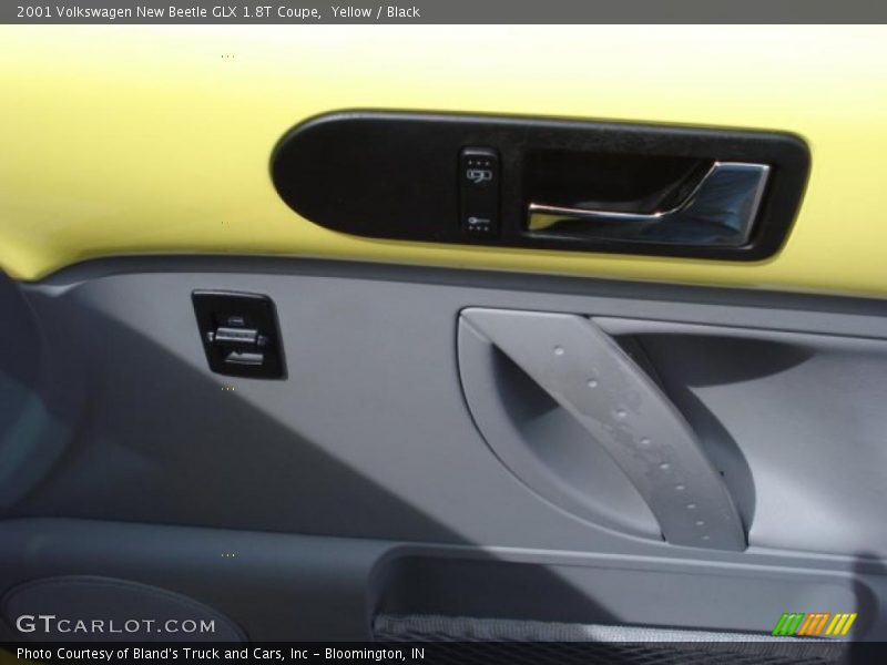 Yellow / Black 2001 Volkswagen New Beetle GLX 1.8T Coupe