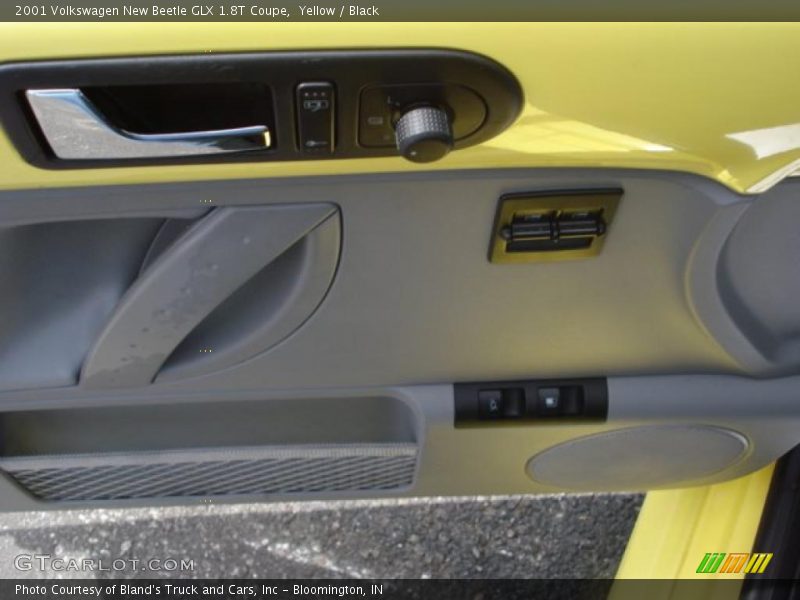 Yellow / Black 2001 Volkswagen New Beetle GLX 1.8T Coupe