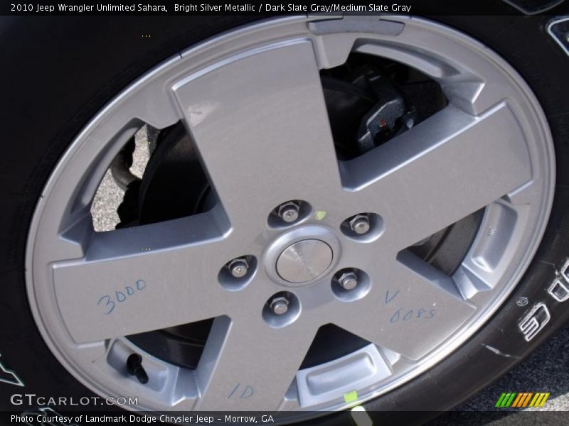 Bright Silver Metallic / Dark Slate Gray/Medium Slate Gray 2010 Jeep Wrangler Unlimited Sahara