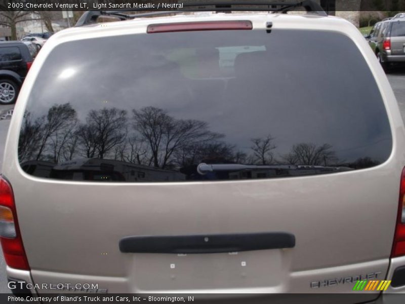 Light Sandrift Metallic / Neutral 2003 Chevrolet Venture LT