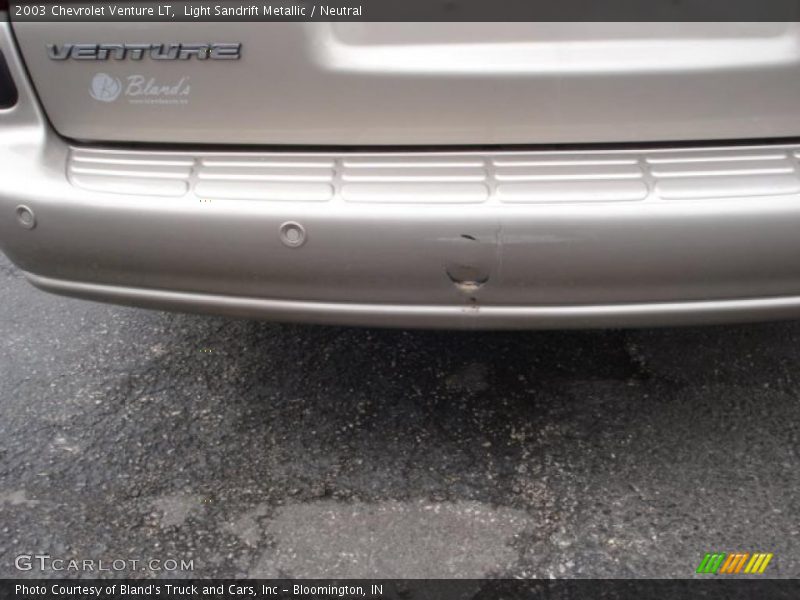 Light Sandrift Metallic / Neutral 2003 Chevrolet Venture LT