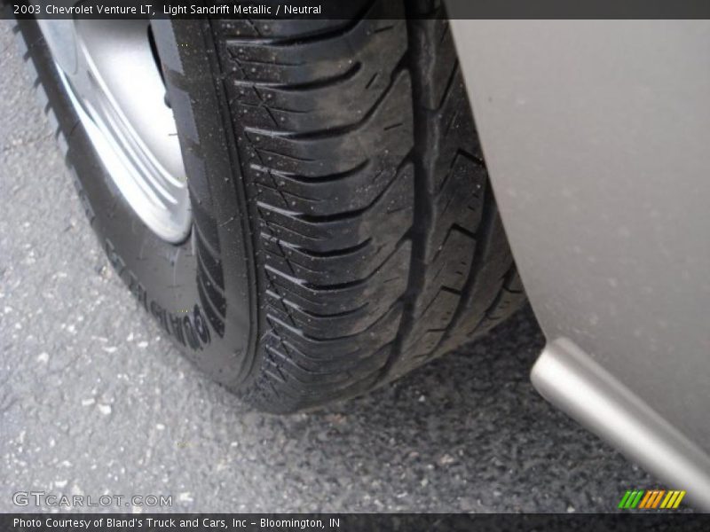 Light Sandrift Metallic / Neutral 2003 Chevrolet Venture LT