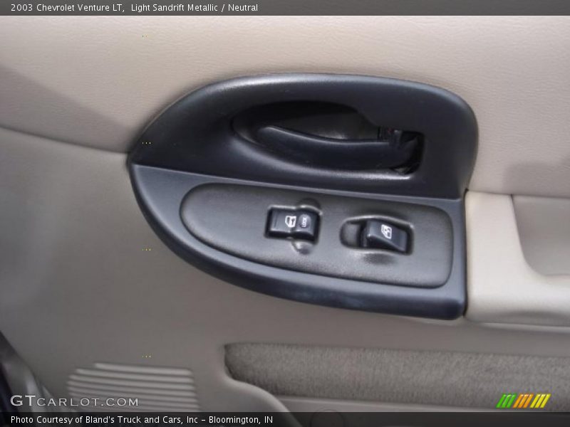 Light Sandrift Metallic / Neutral 2003 Chevrolet Venture LT
