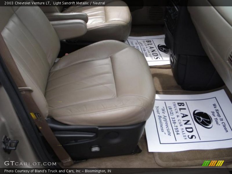 Light Sandrift Metallic / Neutral 2003 Chevrolet Venture LT
