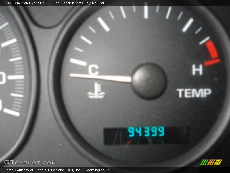 Light Sandrift Metallic / Neutral 2003 Chevrolet Venture LT