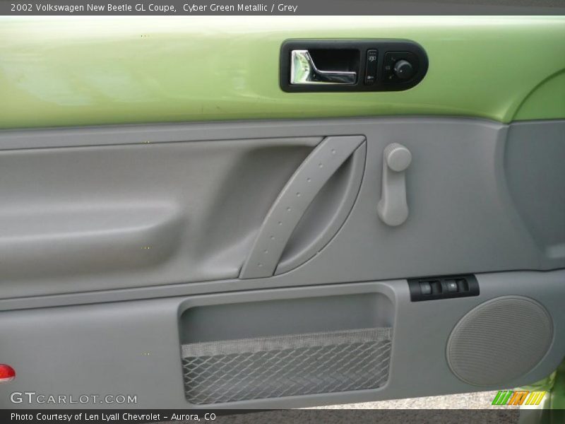Cyber Green Metallic / Grey 2002 Volkswagen New Beetle GL Coupe