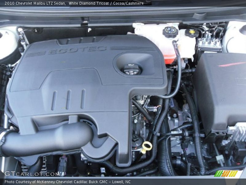 White Diamond Tricoat / Cocoa/Cashmere 2010 Chevrolet Malibu LTZ Sedan