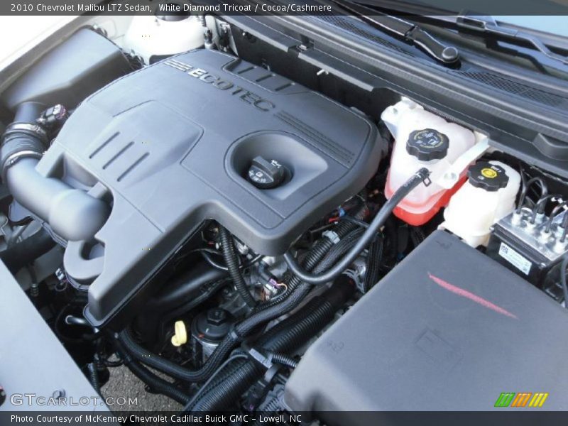 White Diamond Tricoat / Cocoa/Cashmere 2010 Chevrolet Malibu LTZ Sedan