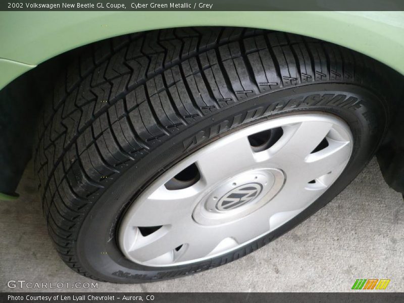Cyber Green Metallic / Grey 2002 Volkswagen New Beetle GL Coupe