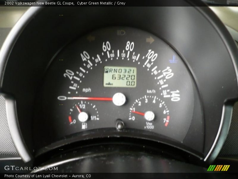 Cyber Green Metallic / Grey 2002 Volkswagen New Beetle GL Coupe