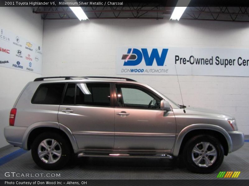 Millennium Silver Metallic / Charcoal 2001 Toyota Highlander V6