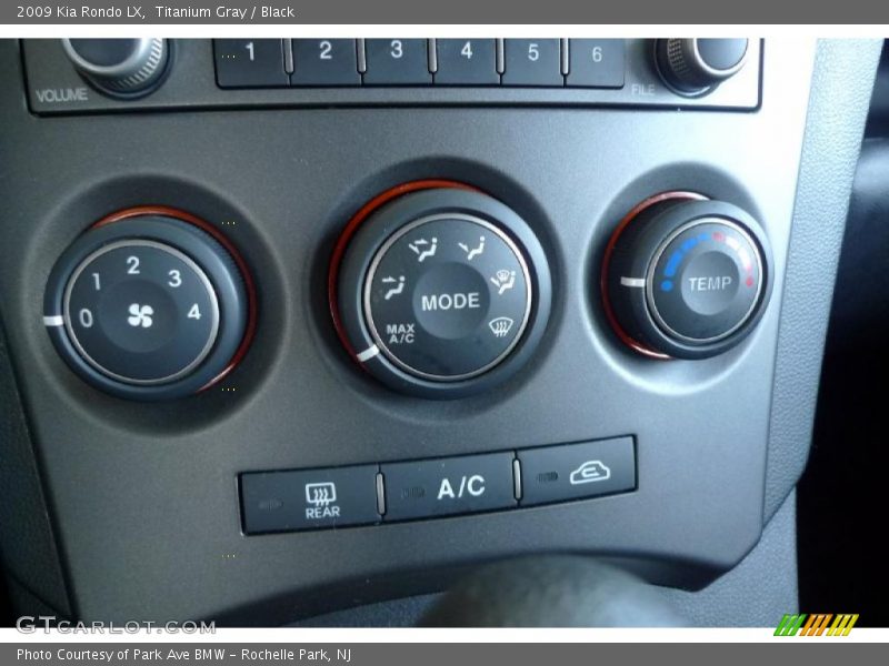 Titanium Gray / Black 2009 Kia Rondo LX
