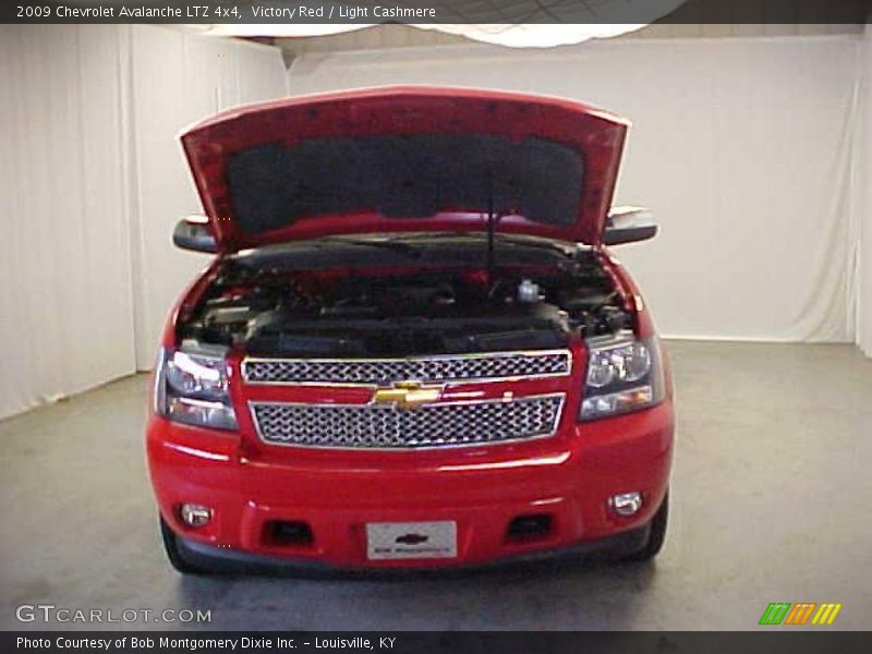 Victory Red / Light Cashmere 2009 Chevrolet Avalanche LTZ 4x4