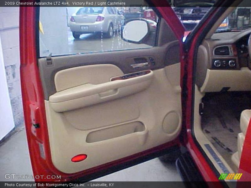Victory Red / Light Cashmere 2009 Chevrolet Avalanche LTZ 4x4
