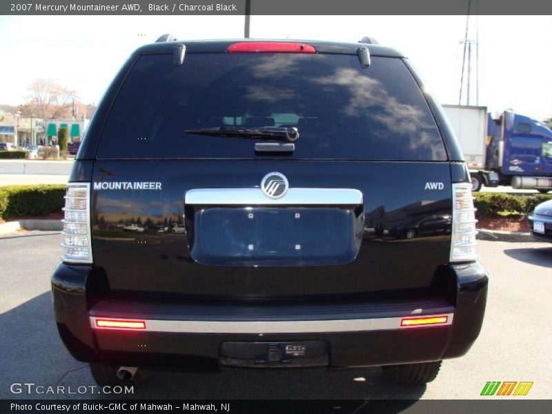 Black / Charcoal Black 2007 Mercury Mountaineer AWD