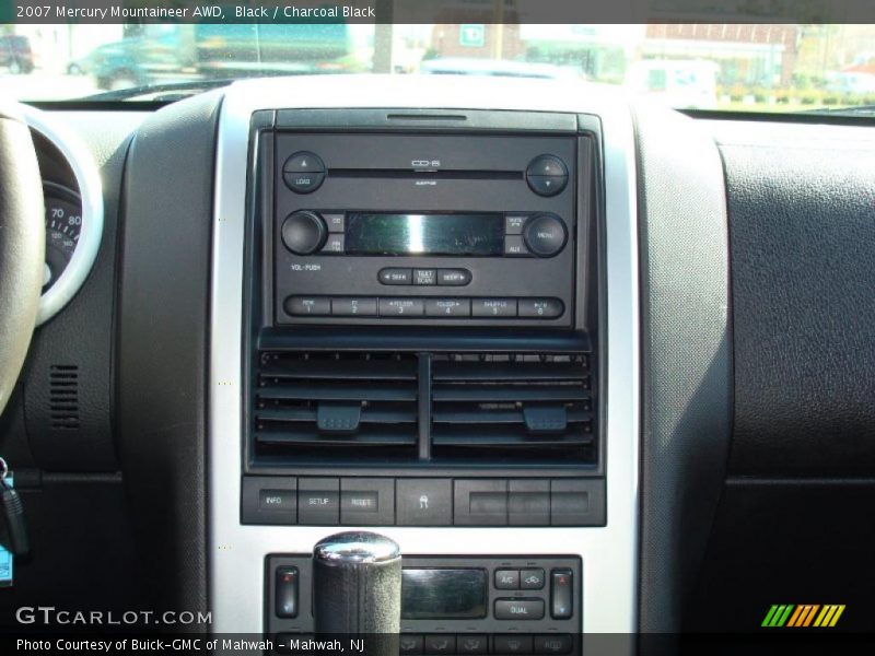 Black / Charcoal Black 2007 Mercury Mountaineer AWD