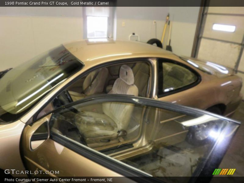 Gold Metallic / Camel 1998 Pontiac Grand Prix GT Coupe